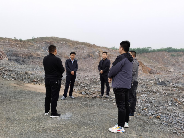 “时不我待、只争朝夕”市产业集团全力推进涉案企业复工复产和我市重大项目建设工作442.png