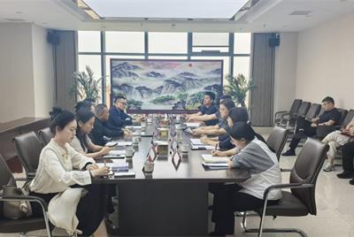 京驻携手共话合作新篇章<br>北京驻马店商会到访市产业集团洽谈交流
